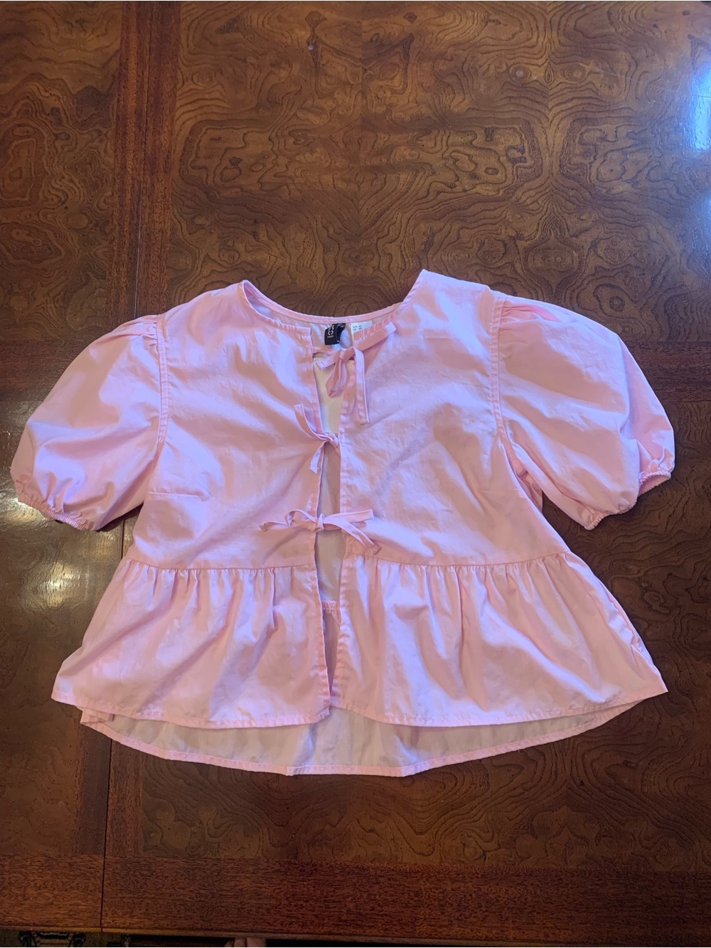 🩷🎀. H&M Light Pink Peplum Tie-Front Blouse